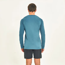 Załaduj obraz do przeglądarki galerii, Model Back: Uv Line T-Shirt Longsleeve Sport Fit Aco