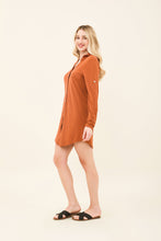 Załaduj obraz do przeglądarki galerii, Image 02: Uv Line Chemise Shirtdress Copenhagen Caramelo Upf50+