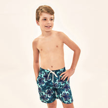 Załaduj obraz do przeglądarki galerii, Image 04: Uv Line Maillot De Bain Garçon Shorts Aqua Hibiscus Kids Upf50+