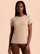 Załaduj obraz do przeglądarki galerii, Gallery: Uv Line T-Shirt T-Shirt Fem New Fit Fem Sand Upf50+