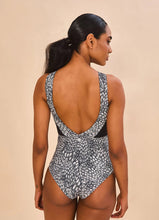 Załaduj obraz do przeglądarki galerii, Image 02: Uv Line Une Pièce Swimsuit Verena Asas Upf50+