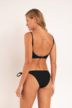 Załaduj obraz do przeglądarki galerii, Model Back: Rio De Sol Bas Bottom Touch-Black Ibiza-Comfy