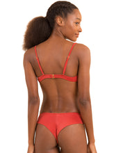 Załaduj obraz do przeglądarki galerii, Image 07: Rio De Sol Ensemble Set Malibu-Chili Balconet Ciao