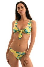 Załaduj obraz do przeglądarki galerii, Model Front: Rio De Sol Haut Top Florescer Highleg