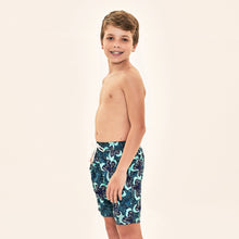 Załaduj obraz do przeglądarki galerii, Image 02: Uv Line Maillot De Bain Garçon Shorts Aqua Hibiscus Kids Upf50+