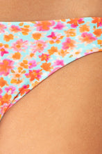 Załaduj obraz do przeglądarki galerii, Model Back: Rio De Sol Bas Bottom Ditsy-Sky Essential-Comfy