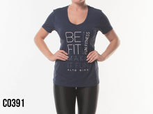 Załaduj obraz do przeglądarki galerii, Model Front: Alto Giro Fitness Haut T-Shirt Skin Fit Mak