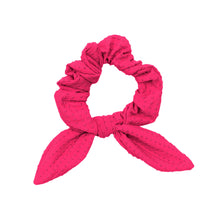 Załaduj obraz do przeglądarki galerii, Product Front: Rio De Sol Chouchou Dots-Virtual-Pink Scrunchie