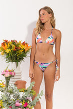 Załaduj obraz do przeglądarki galerii, Model Front: Rio De Sol Ensemble Set Fresh-Day Tri-Inv Ibiza-Comfy
