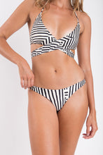 Załaduj obraz do przeglądarki galerii, Image 09: Rio De Sol Bas Bottom Collage Mia