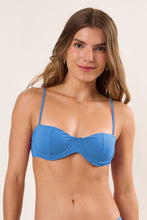 Załaduj obraz do przeglądarki galerii, Gallery: Wednesday In Hawaii By Rio De Sol Haut Top Pacifica Coral