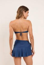 Załaduj obraz do przeglądarki galerii, Model Back: Rio De Sol Jupe De Page Mini Skirt Navy