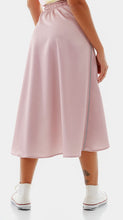 Załaduj obraz do przeglądarki galerii, Model Back: Alto Giro Fitness Bas Saia Cdc Royale Mid Rosa