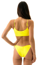 Załaduj obraz do przeglądarki galerii, Model Back: Rio De Sol Bas Bottom Strega Bra Comfort