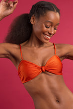 Załaduj obraz do przeglądarki galerii, Image 09: Rio De Sol Ensemble Set Paprica Bandeau-Joy Essential
