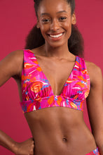 Załaduj obraz do przeglądarki galerii, Image 09: Rio De Sol Haut Top Flavors Halter-Marina
