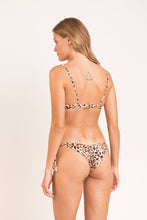 Załaduj obraz do przeglądarki galerii, Model Back: Rio De Sol Ensemble Set Leopard Balconet-Tie Italy