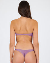 Załaduj obraz do przeglądarki galerii, Image 06: Rio De Sol Ensemble Set Shimmer-Harmonia Bandeau-Knot Nice-Fio