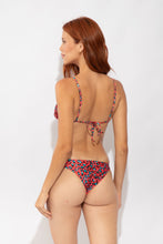 Załaduj obraz do przeglądarki galerii, Model Back: Rio De Sol Bas Bottom Coral-Feline Leblon