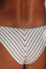 Załaduj obraz do przeglądarki galerii, Image 12: Rio De Sol Bas Bottom Linea-White Cheeky-Tie