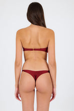 Załaduj obraz do przeglądarki galerii, Model Back: Rio De Sol Bas Bottom Shimmer-Divino Nice-Fio