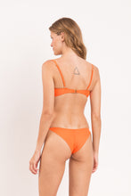 Załaduj obraz do przeglądarki galerii, Model Back: Rio De Sol Haut Top Dende Bandeau-Crispy