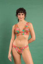 Załaduj obraz do przeglądarki galerii, Image 09: Rio De Sol Haut Top Tropics Halter-Marina