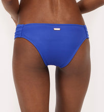 Załaduj obraz do przeglądarki galerii, Model Back: Saha Bas Bottom Cocora Lulo