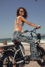 Załaduj obraz do przeglądarki galerii, Image 13: Rio De Sol Pantalon De Plage Azule Murana Pants