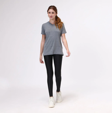 Załaduj obraz do przeglądarki galerii, Model Front: Uv Line Fitness Haut Sport Fit Mescla Fem