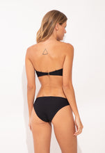 Załaduj obraz do przeglądarki galerii, Model Back: Rio De Sol Bas Bottom Junco-Black Essential-Comfy