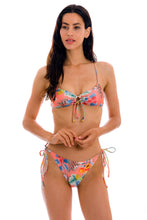 Załaduj obraz do przeglądarki galerii, Model Front: Rio De Sol Haut Top Frutti Mila