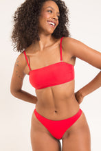 Załaduj obraz do przeglądarki galerii, Image 11: Rio De Sol Haut Top Rouge Bandeau-Reto