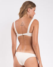 Załaduj obraz do przeglądarki galerii, Image 05: Rio De Sol Ensemble Set Malibu-Natural Amelia Essential