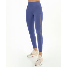 Załaduj obraz do przeglądarki galerii, Model Front: Alto Giro Fitness Bas Legging Bodytex Com Elastico Vazado Azul Moonlight
