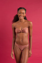 Załaduj obraz do przeglądarki galerii, Image 11: Rio De Sol Haut Top Shimmer-Copper Bandeau-Joy