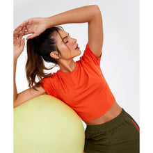 Załaduj obraz do przeglądarki galerii, Image 02: Alto Giro Fitness Haut T-Shirt Skin Fit Cropped 1983 Laranja Pitanga