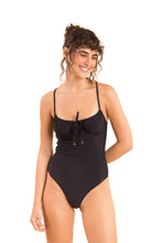 Załaduj obraz do przeglądarki galerii, Model Front: Rio De Sol Une Pièce Dots-Black Julia