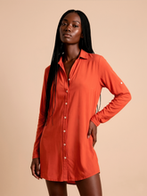 Załaduj obraz do przeglądarki galerii, Gallery: Uv Line Chemise Shirtdress Copenhagen Pitanga Upf50+