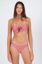 Załaduj obraz do przeglądarki galerii, Model Front: Rio De Sol Ensemble Set Shimmer-Confetti Bandeau-Knot Essential