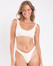 Załaduj obraz do przeglądarki galerii, Gallery: Rio De Sol Ensemble Set Malibu-Natural Bliss Cali