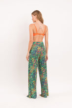 Załaduj obraz do przeglądarki galerii, Model Back: Rio De Sol Pantalon De Plage Wilds Wide Pants