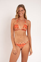 Załaduj obraz do przeglądarki galerii, Model Front: Rio De Sol Haut Top Maracai Mel
