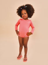 Załaduj obraz do przeglądarki galerii, Model Front: Uv Line Maillot De Bain Bébé Baby Longsleeve Swimsuit Coral Upf50+