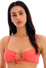 Załaduj obraz do przeglądarki galerii, Gallery: Rio De Sol Haut Top Dots-Tabata Mila