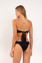 Załaduj obraz do przeglądarki galerii, Model Back: Rio De Sol Ensemble Set Malibu-Black Mavi Baobi