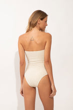 Załaduj obraz do przeglądarki galerii, Model Back: Rio De Sol Une Pièce Brisa-Offwhite Tube-Op