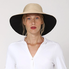 Załaduj obraz do przeglądarki galerii, Model Front: Uv Line Chapeau Souple/Capeline San Diego Kaki/Preto