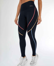 Załaduj obraz do przeglądarki galerii, Model Front: Alto Giro Fitness Bas Legging Hyper Galoes E Bolso Preto