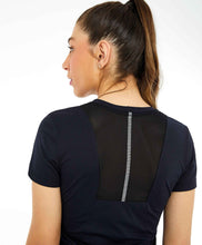 Załaduj obraz do przeglądarki galerii, Model Back: Alto Giro Fitness Haut T-Shirt Skin Fit Recortes Com Refletivos Preto